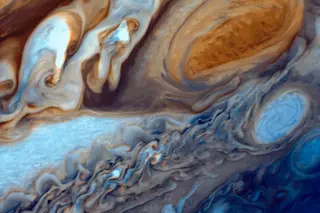 clouds-around-jupiters-red-spot