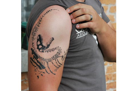 Allosaurus-tattoo-001.jpg