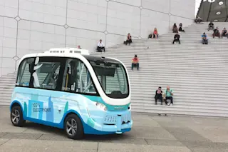 driverless_shuttle.jpg