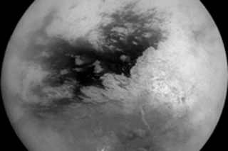 titan220.jpg