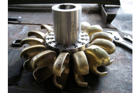 peltonturbine.jpg