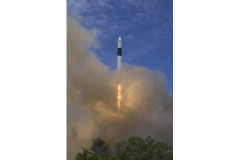 falcon1launch.jpg