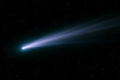 ベース Comet A comet not seen in 50,000 years is coming. Here's what we