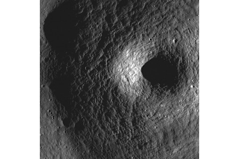 lro_volcano.jpg