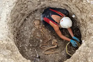 iron-age-grave