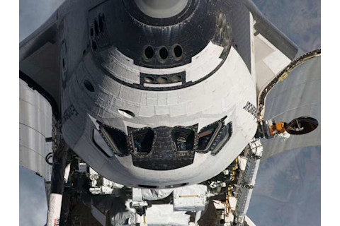 iss_endeavour_inspectionroll.jpg