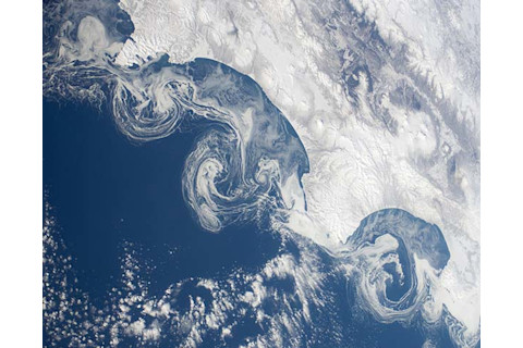 iss_icefloes_russia.jpg