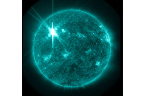 sdo_mar6flare_131.jpg