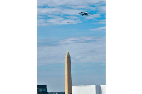 davetreece_discoverylastflight.jpg