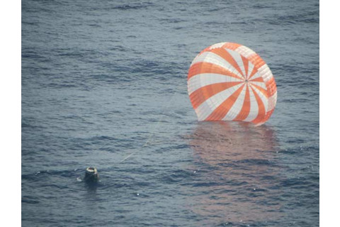 dragon_splashdown_oct282012.jpg