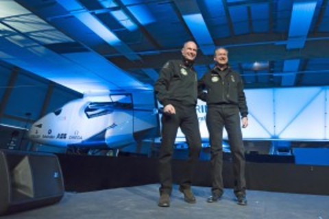 2014_04_09__Preparations_Solar_Impulse2_Official_PresentationCeremony_Revillard_-_11.jpg-300x200.jpeg