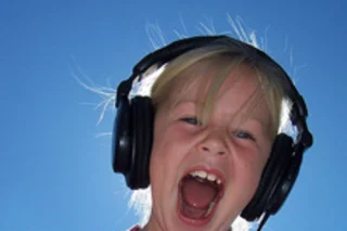earphones.jpg