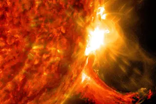m7.3-flare-zoom_0-759x1024.jpg
