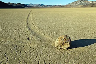 sailing stones