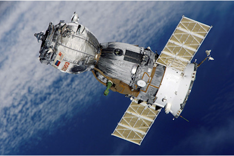 Soyuz_TMA-7_spacecraft2edit1.jpg