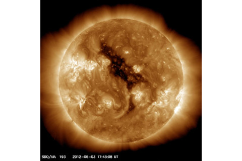 656133main_coronalhole_sdo_blank_full.jpg