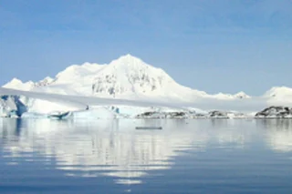 Mount_William_Antarctica.jpg