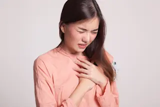Heart-Attack-Woman