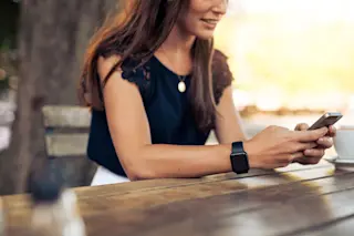 Young cellphone users closing gap