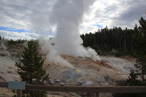 Steamboat Geyser