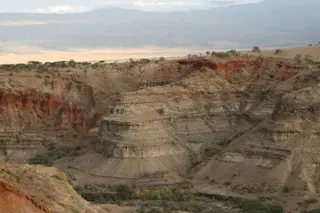 Oldupai Gorge - Manuel Domínguez-Rodrigo, CC BY-SA
