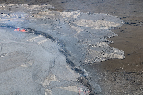 Lava lake overflow - USGS