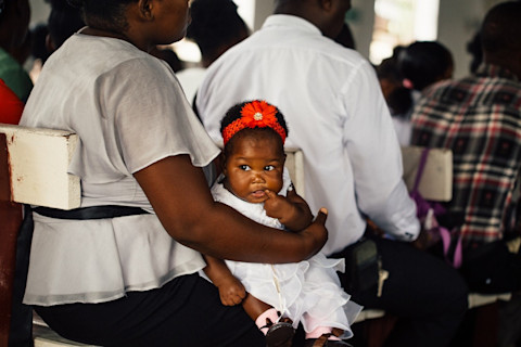 baby girl with mom - pexels