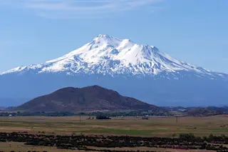 Mt. Shasta in California - Wikimedia Commons