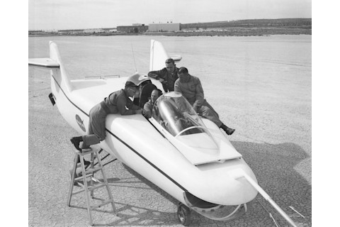 chuck yeager test pilot