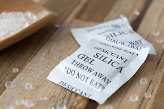 Silica gel packets