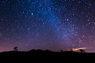 Starry night with no green stars