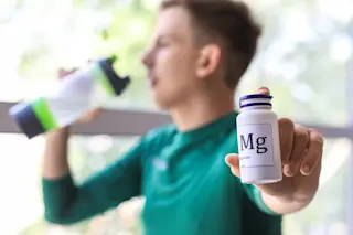 Man taking magnesium