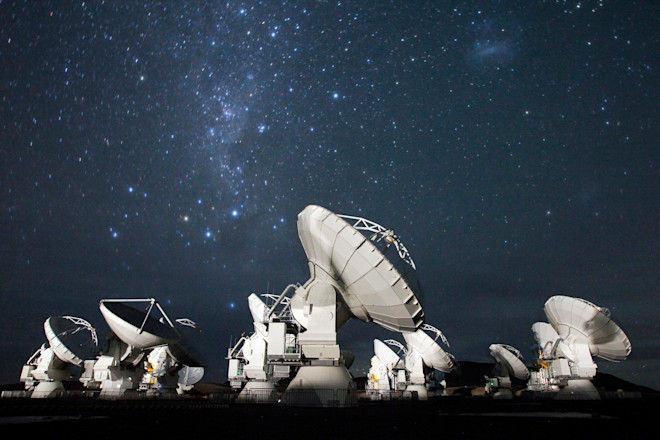 Atacama Large Millimeter Submillimeter Array ALMA - ALMA (ESO, NAOJ, NRAO), C. Padilla