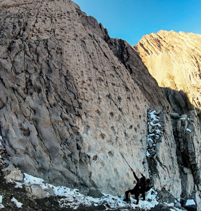 dinosaur tracks found on an Italian mountain dinosaur tracks found on an Italian mountain