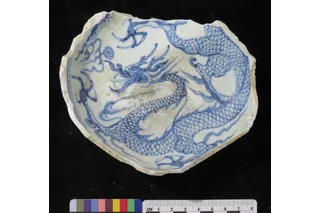 14th century Yuan Dynasty blue and white porcelain with a dragon