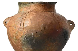 Bronze Age clay vase, not associated with the study