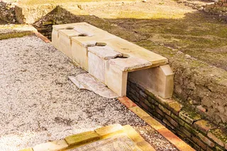 Latrine in Italy 