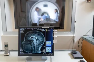 Team scanning the brain with an MRI to research changes in the brain during pregnancy