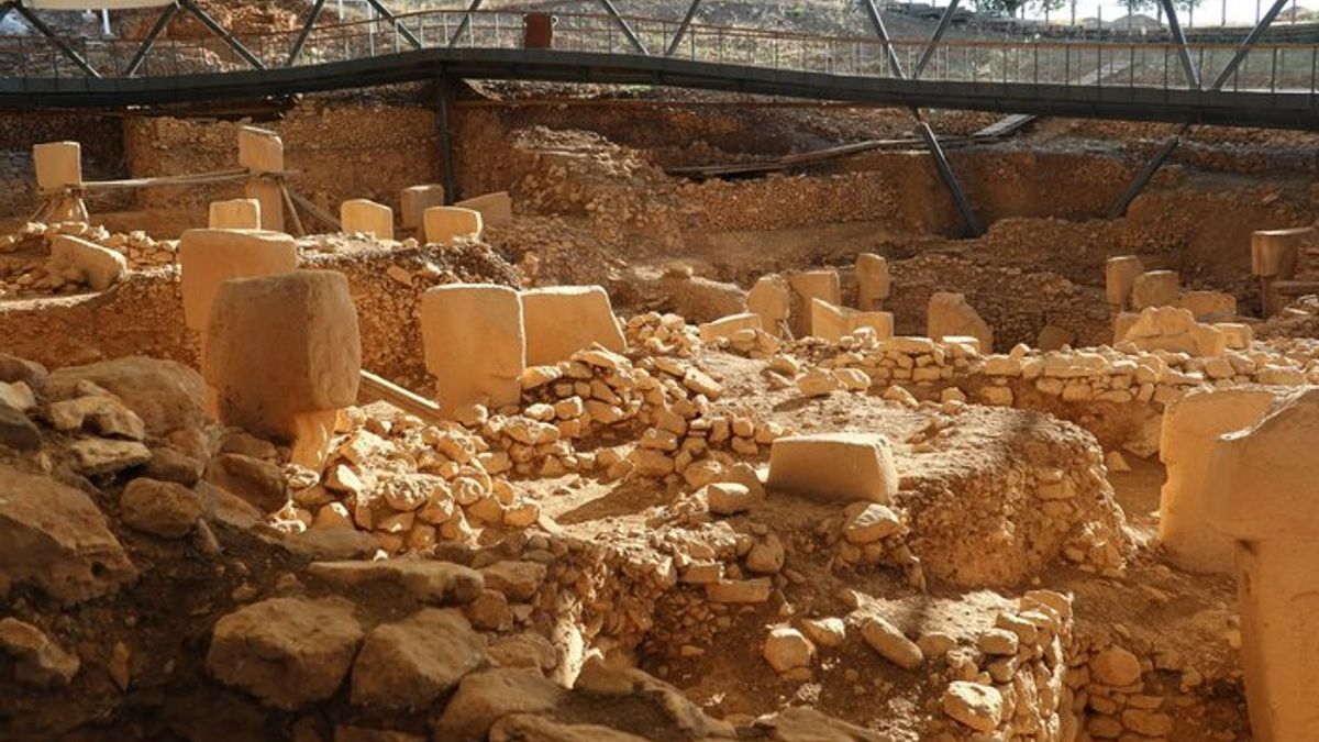 10,000-Year-Old Burials May Reveal New Clues About Life, Death, and a Possible Skull Cult at Göbeklitepe