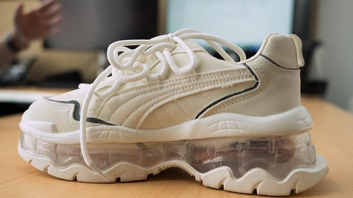 A New Smart Shoe Powered By Footsteps Could One Day Help Monitor Everything From Parkinson’s to Fall Risk