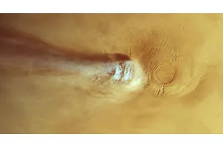 long dust cloud on Mars