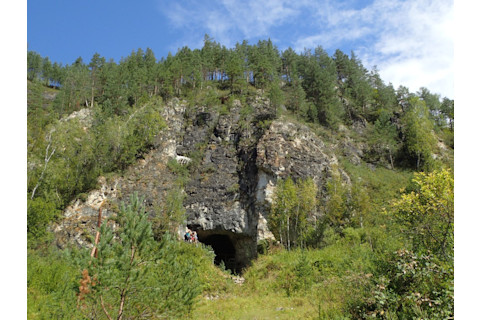 Denisova Cave entrance - Bert Roberts
