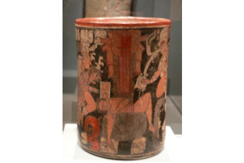 A Maya vessel showing a scene of sacrifice. (Credit: Dallas Museum of Art/Wikimedia Commons)