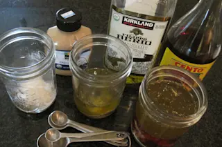 greek-salad-dressing.jpg