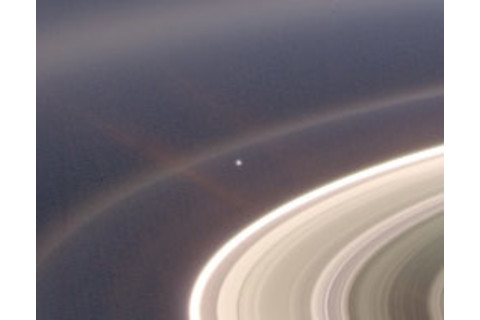 earth_from_saturn.jpg