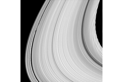 cassini_ringwaves.jpg